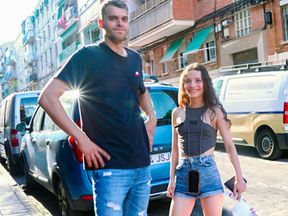 Carabanchel's Princess or creature from the outskirts? Massy, A 1'42 height and PURE KINK. Oof, you better watch her. :-O
